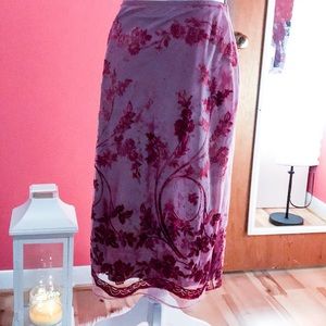 Vintage purple skirt with velvet appliqués